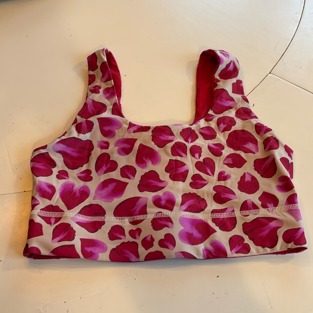 💐Fabletics Red and Pink Sports Bra for Active Comfort